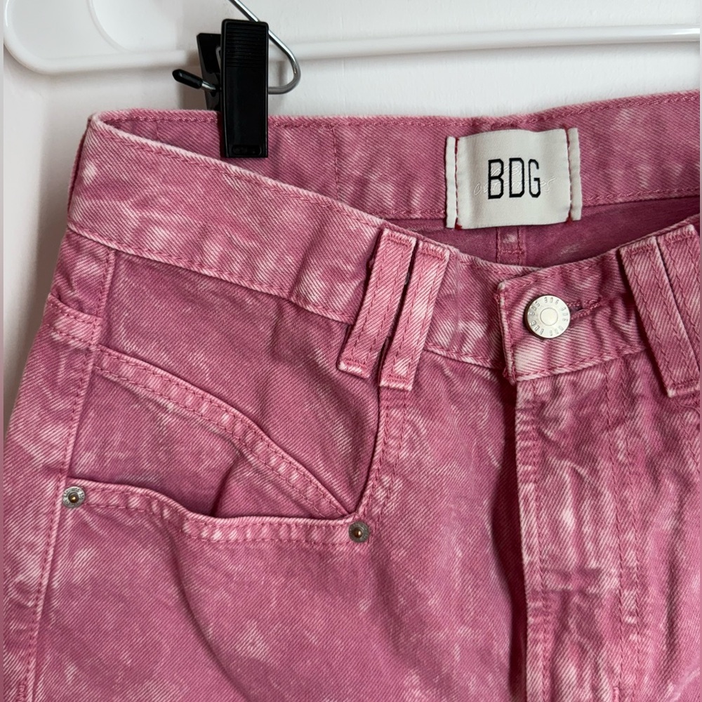 BDG Issa High-Waisted Cowboy Jeans - Pink size 27